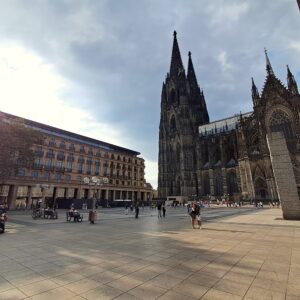 Cologne City Life Surround & Stereo - Image 4