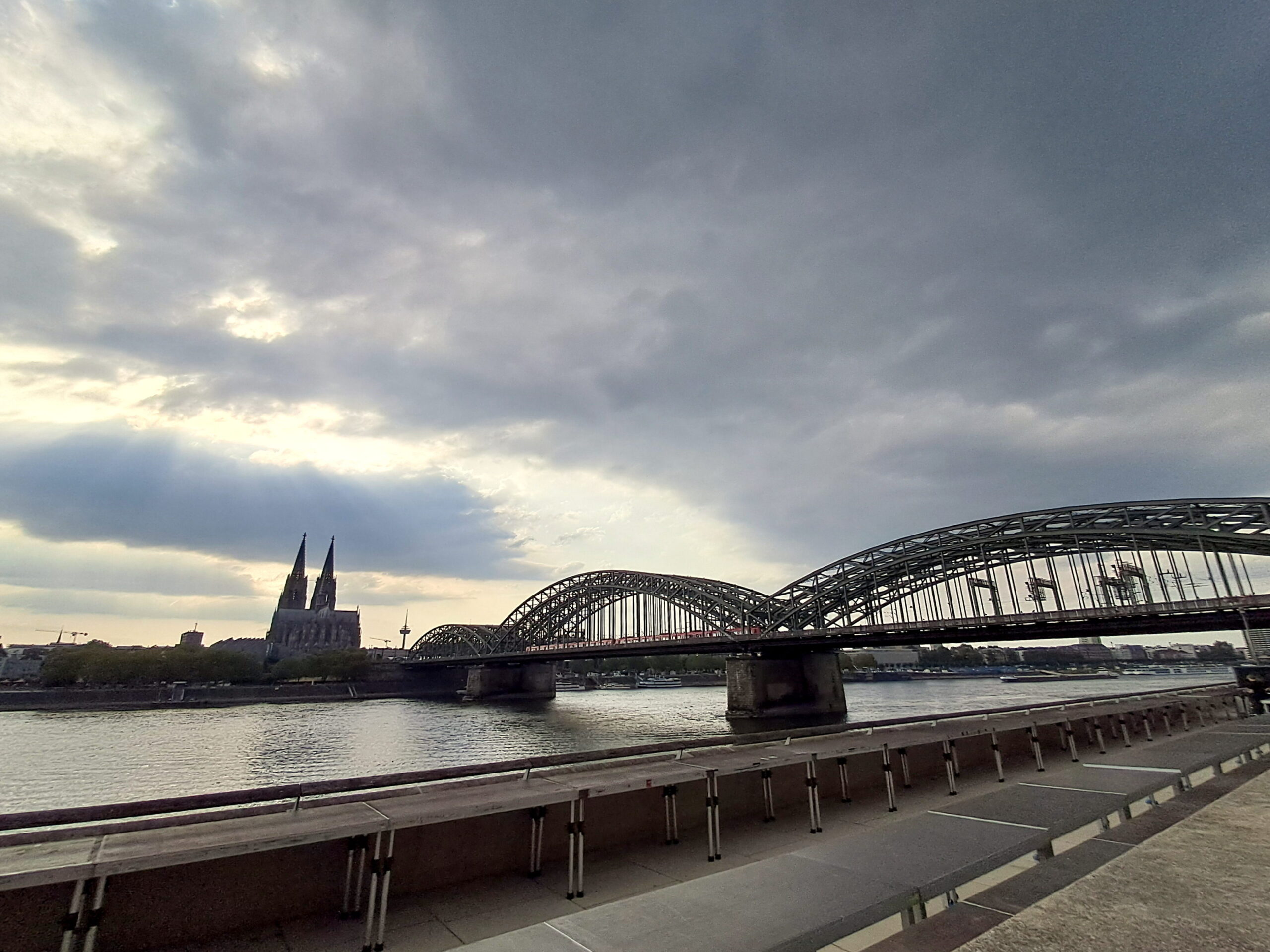 Cologne City Life Surround & Stereo - Image 2